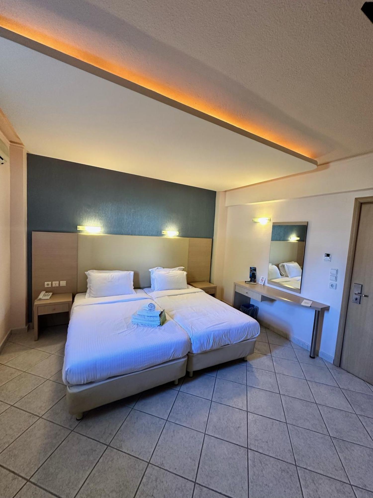 Tselikas Hotel Kozani Room photo