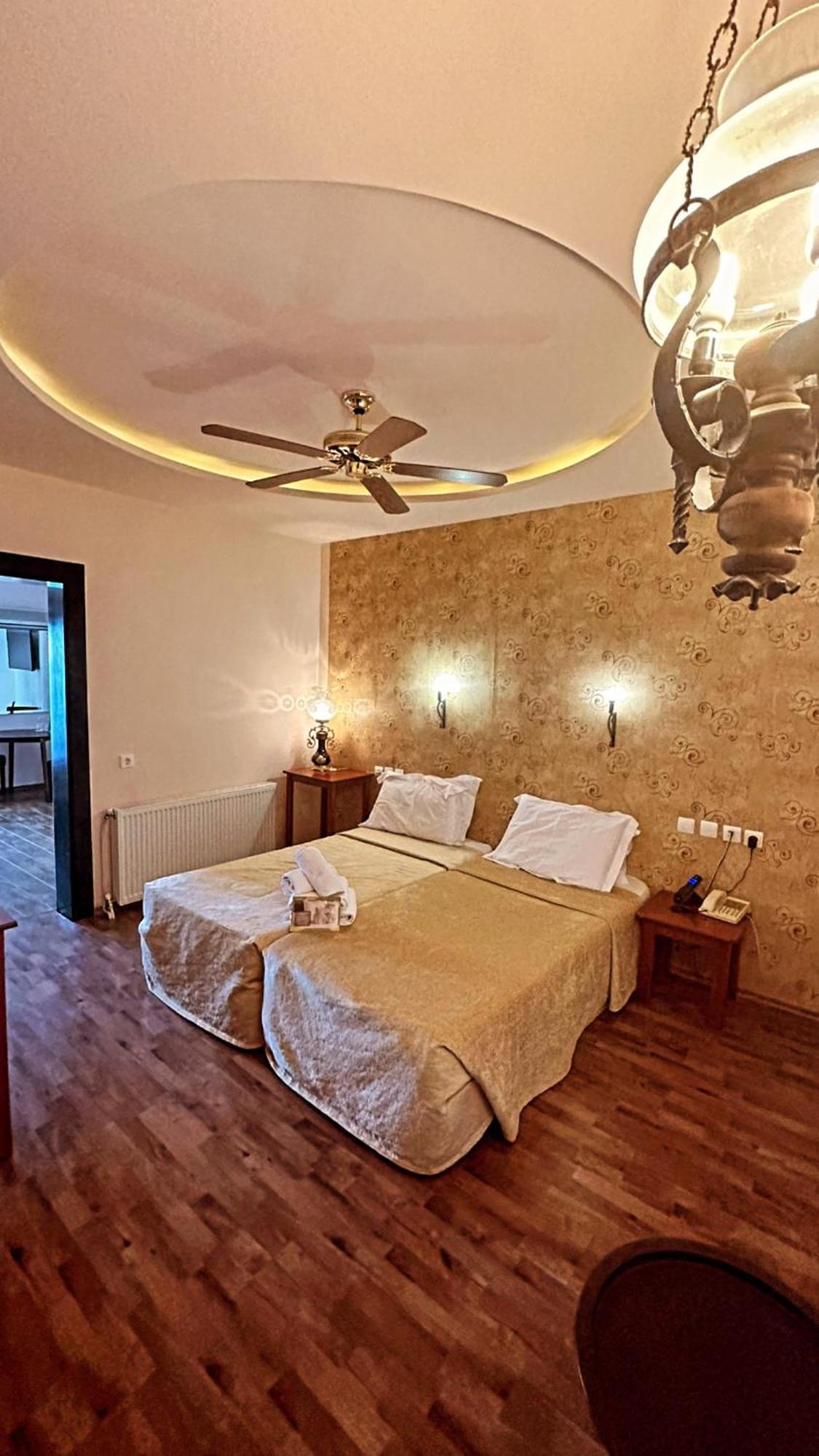 Tselikas Hotel Kozani Room photo