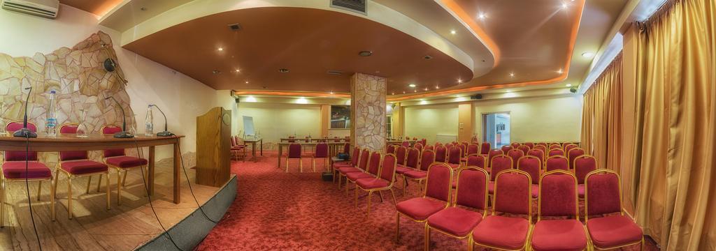 Tselikas Hotel Kozani Exterior photo