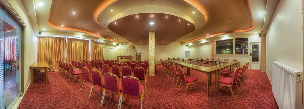 Tselikas Hotel Kozani Exterior photo